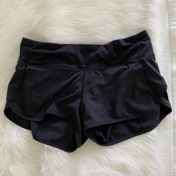 SOLD: lululemon speed up short 2.5” - Picture 2 of 5